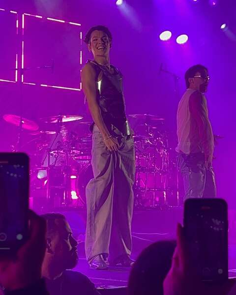 (c) mirrorballgirlyy 
