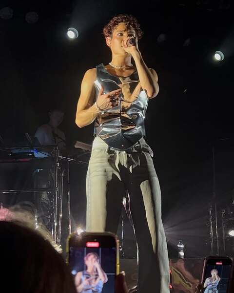 (c) mirrorballgirlyy 
