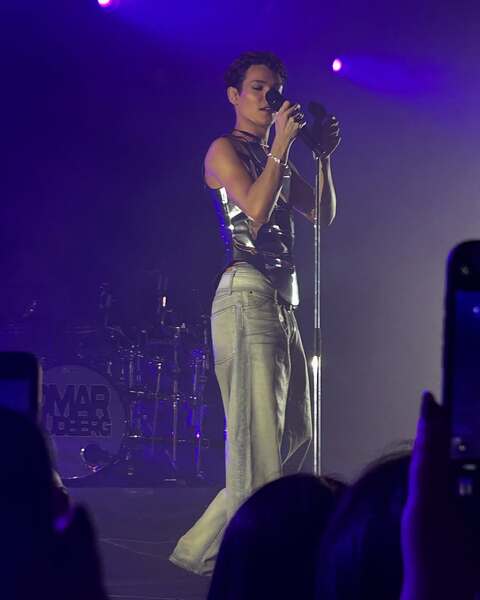 (c) mirrorballgirlyy 
