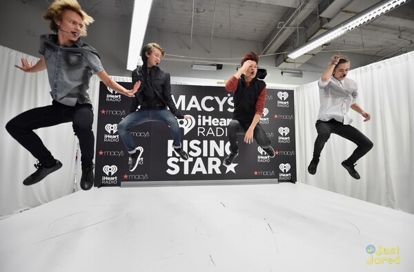 the-fooo-conspiracy-macys-rising-star-performance-pics-03.jpg