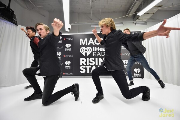 the-fooo-conspiracy-macys-rising-star-performance-pics-08.jpg