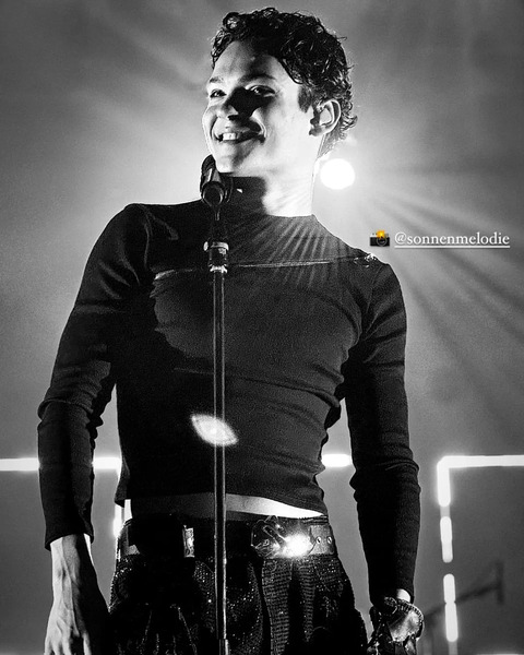 (c) omarrudberg_world 
